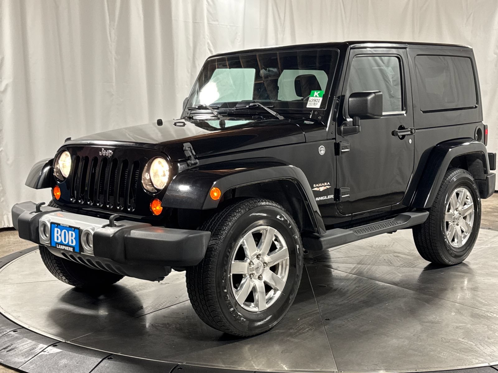 Used 2012 Jeep Wrangler Sahara w/ Connectivity Group AWD/4WD video 1
