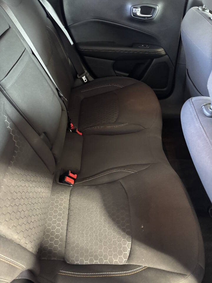 Used 2019 Jeep Compass Sport AWD/4WD image 8
