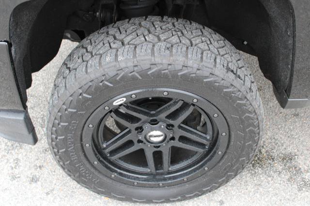 Used 2018 Chevrolet Silverado 1500 LT w/ All Star Edition image 14