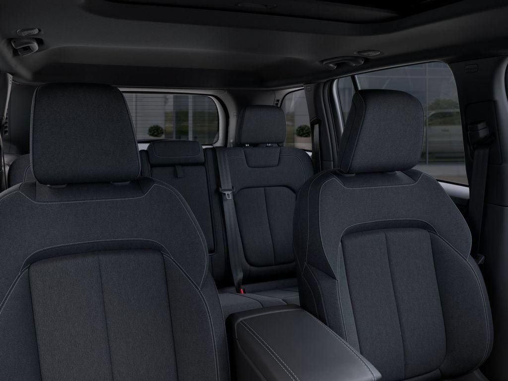 New 2025 Jeep Grand Cherokee Laredo X w/ Luxury Tech Group I AWD/4WD image 26