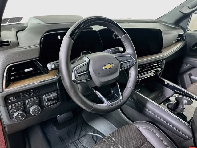 Used 2026 Chevrolet Tahoe High Country AWD/4WD image 11