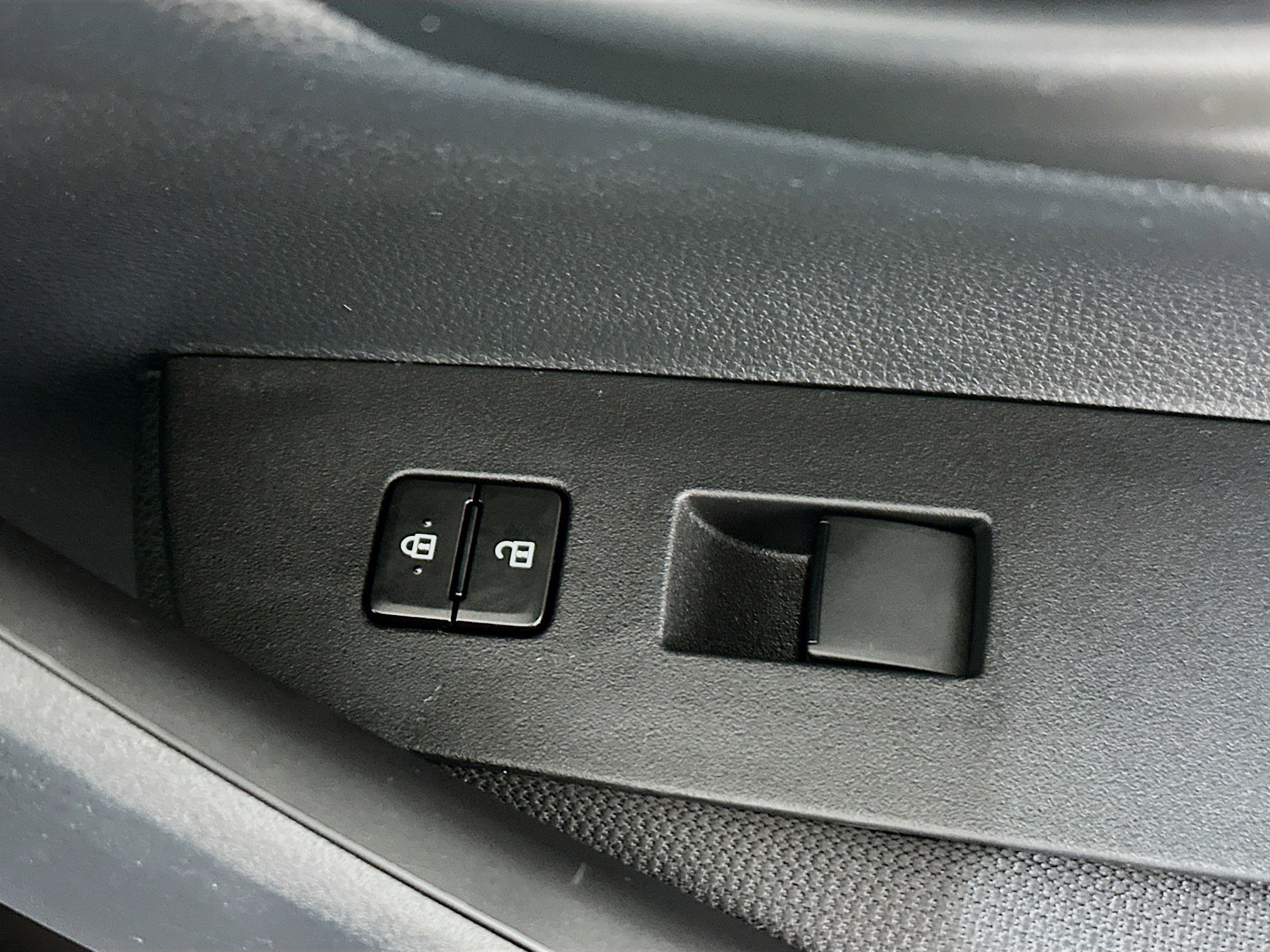 Used 2024 Toyota Corolla LE image 28