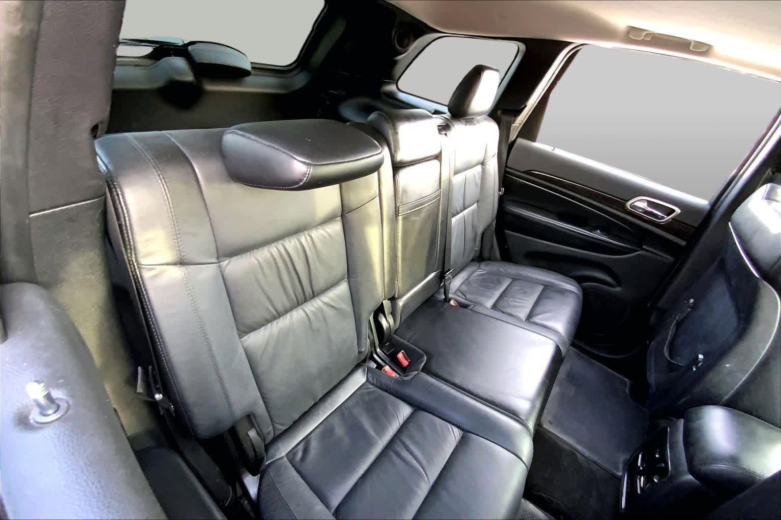 Used 2012 Jeep Grand Cherokee Laredo AWD/4WD image 16