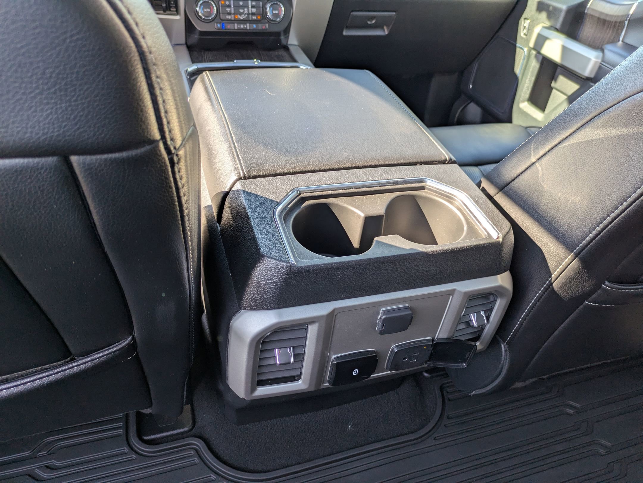 Used 2021 Ford F250 Lariat image 35