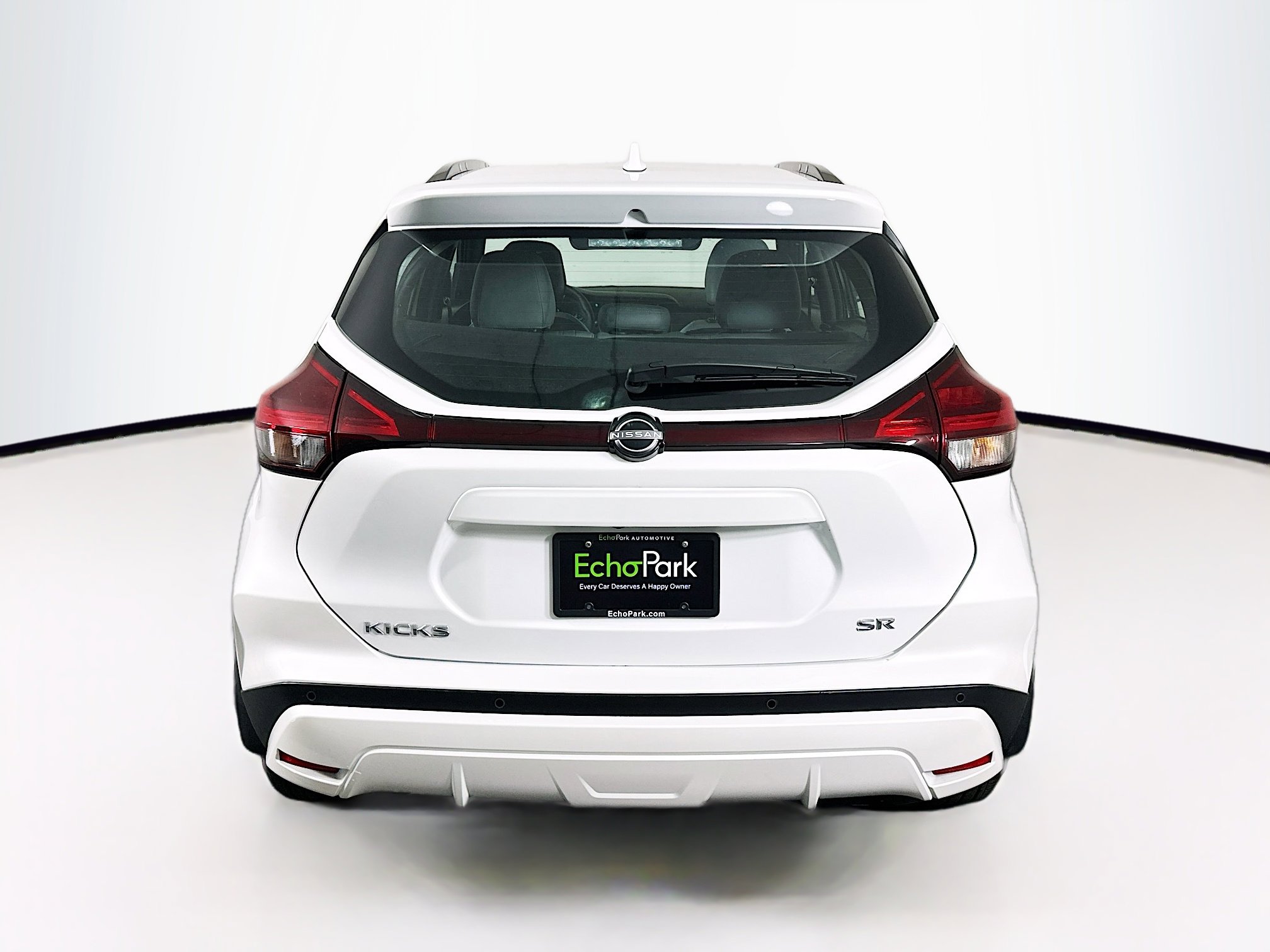 Used 2024 Nissan Kicks SR w/ SR Premium Package image 7