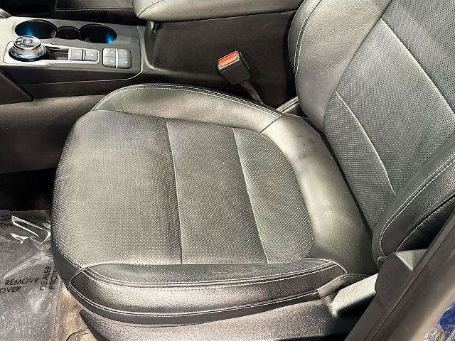 Certified 2020 Ford Escape Titanium image 17