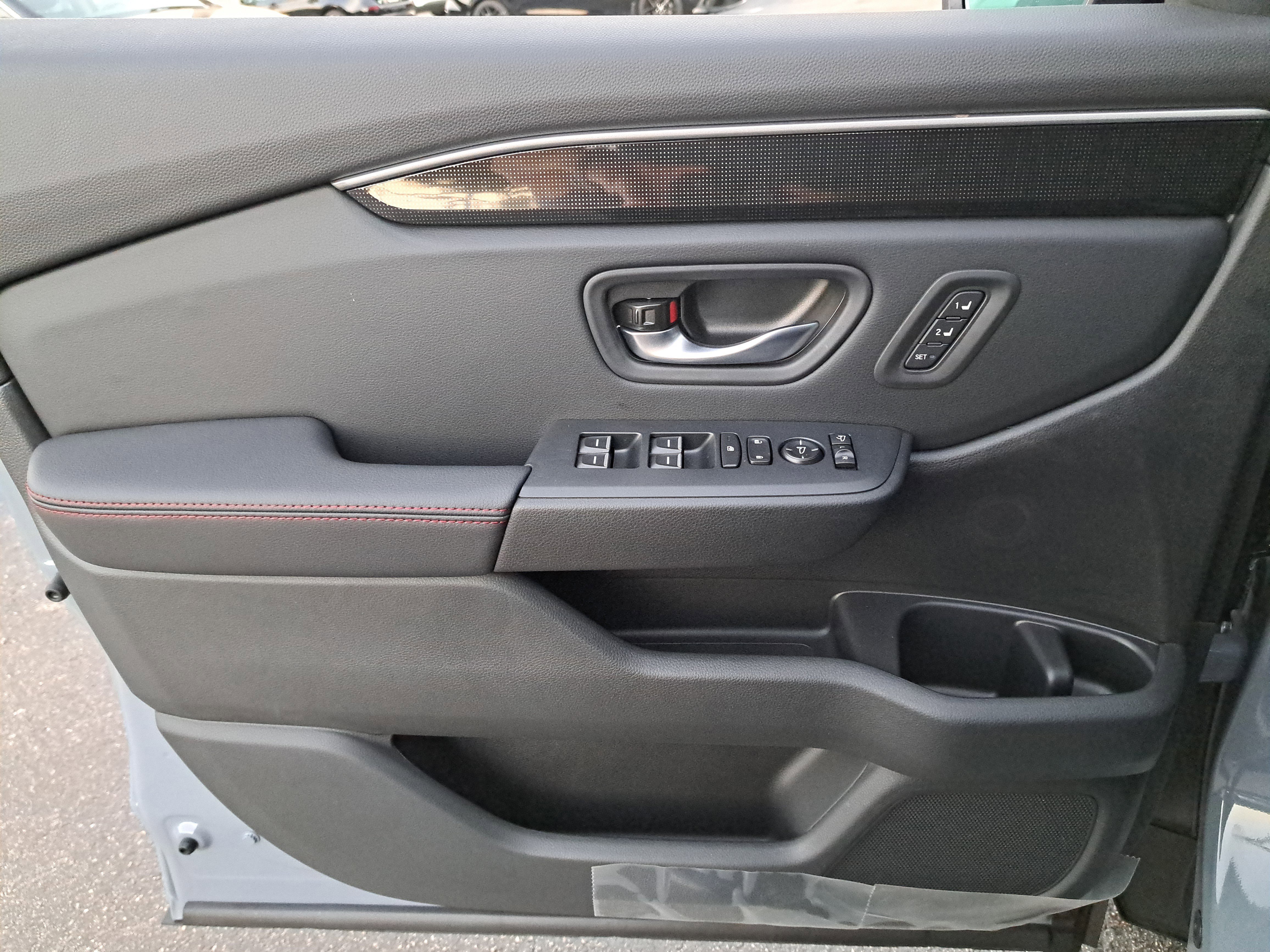 New 2025 Honda Pilot Black Edition image 21