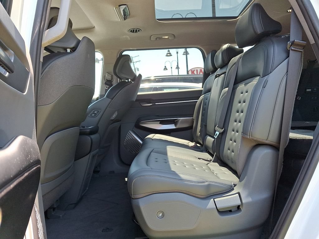 Certified 2024 Kia EV9 Wind AWD/4WD image 11