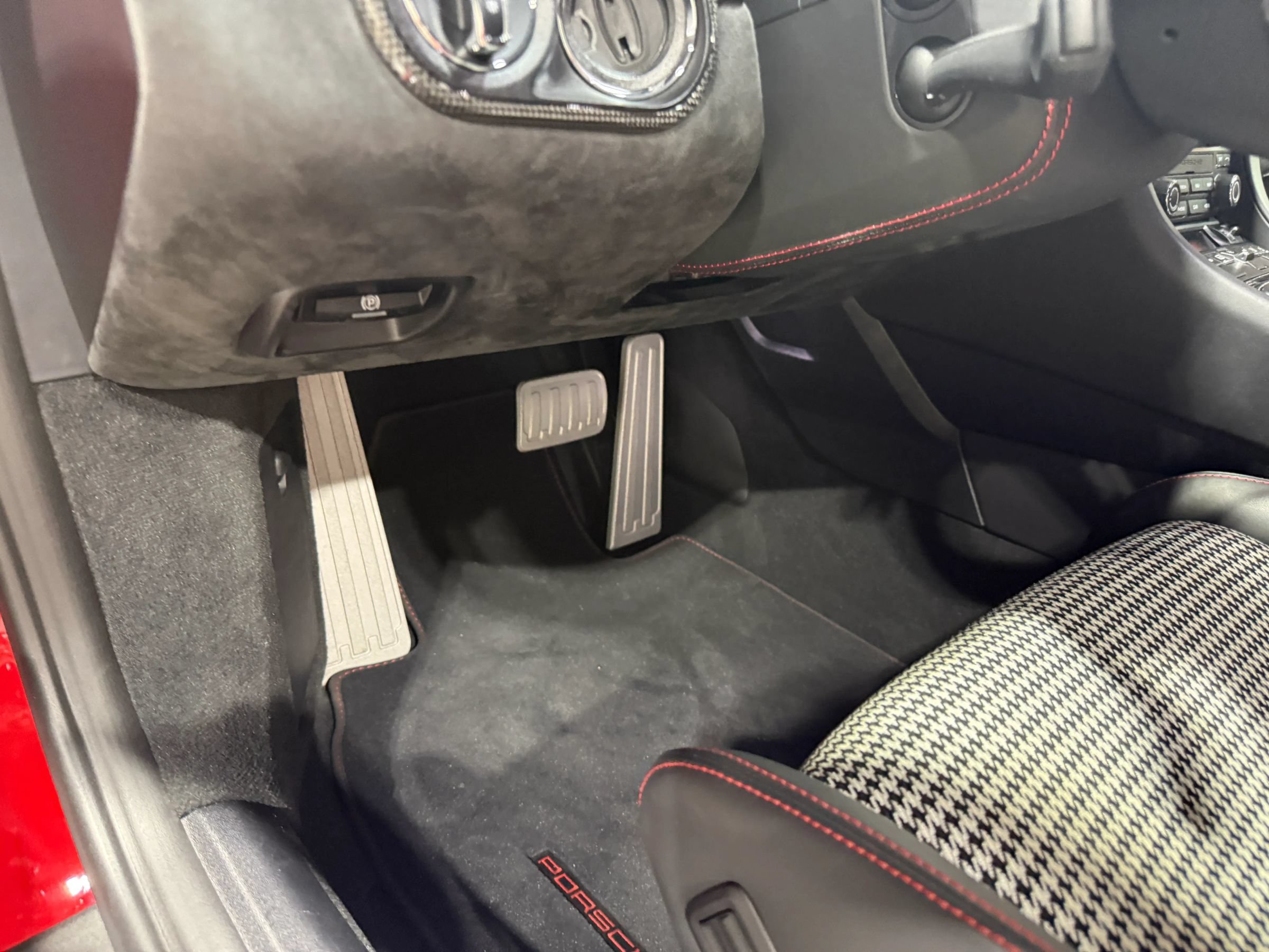 Used 2018 Porsche 911 GT2 RS RWD image 61