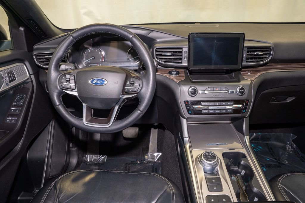 Used 2020 Ford Explorer Limited w/ Class III Trailer Tow Package image 7