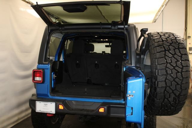 Used 2022 Jeep Wrangler Unlimited Rubicon image 34