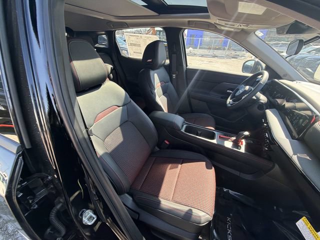 New 2026 Nissan Kicks SR w/ SR Premium Package AWD/4WD image 23