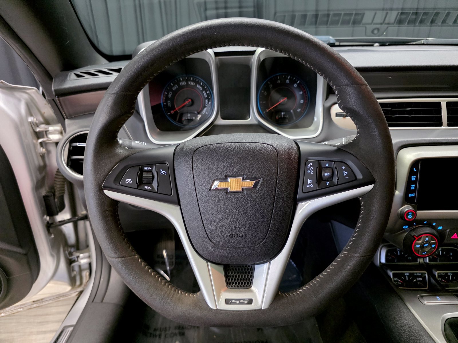 Used 2015 Chevrolet Camaro SS w/ SS Performance Package RWD image 21
