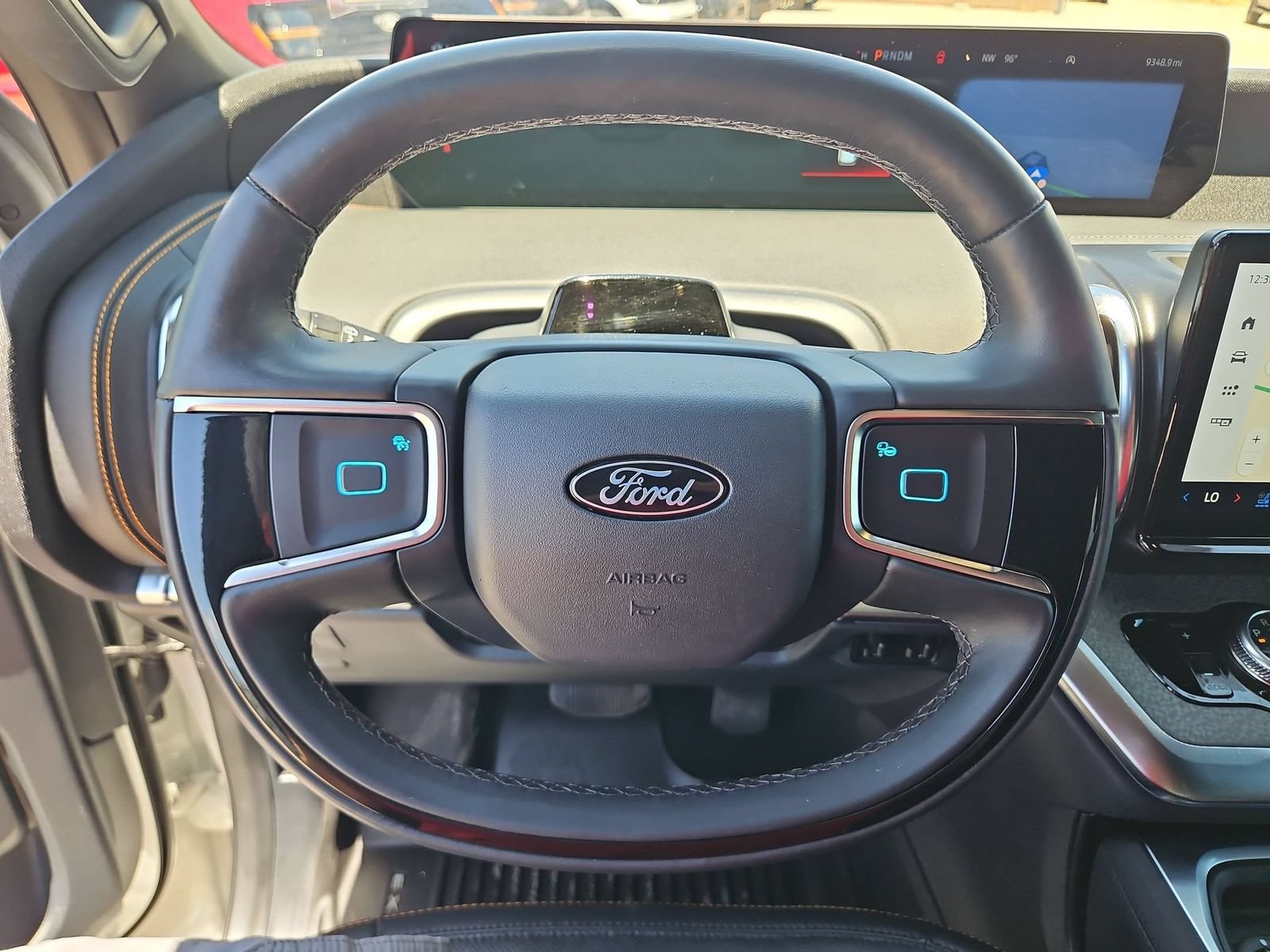 Used 2025 Ford Expedition Tremor AWD/4WD image 23