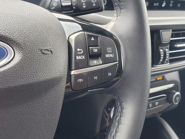 Used 2023 Ford Escape Active w/ Tech Pack #2 AWD/4WD image 14