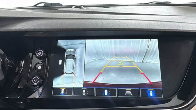 Used 2023 Buick Envision Avenir image 28