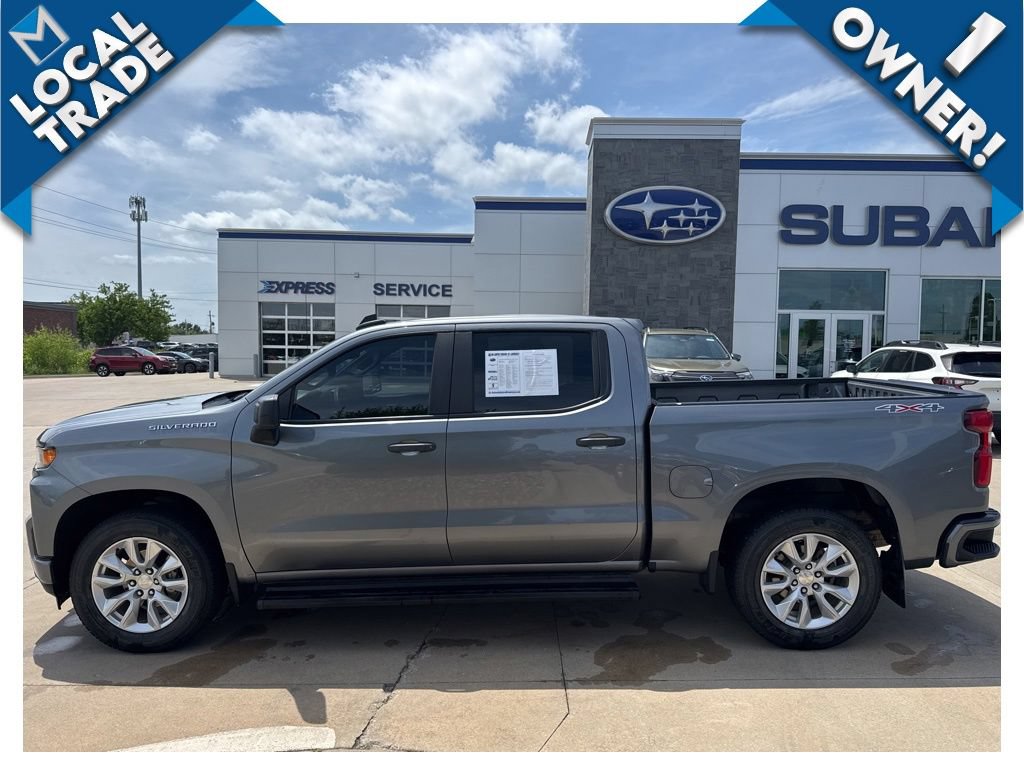 Used 2020 Chevrolet Silverado 1500 Custom w/ Custom Value Package AWD/4WD image 9