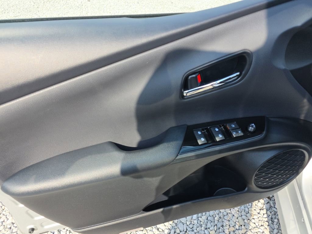 Certified 2018 Toyota Prius Prime Plus image 12