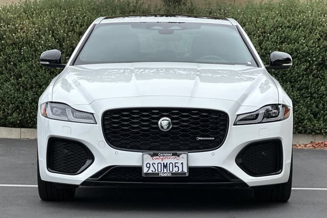 Certified 2024 Jaguar XF R-Dynamic SE AWD/4WD image 8