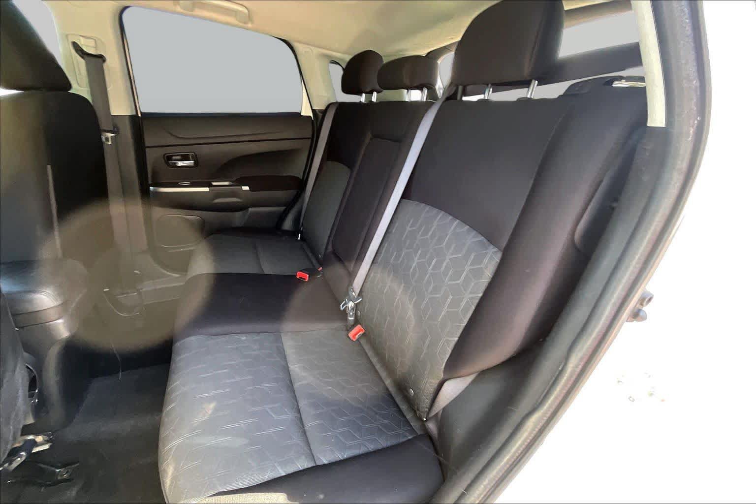 Used 2021 Mitsubishi Outlander Sport SE FWD image 20