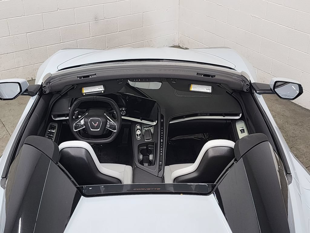 Used 2024 Chevrolet Corvette Stingray Convertible w/ Z51 Performance Package RWD image 25