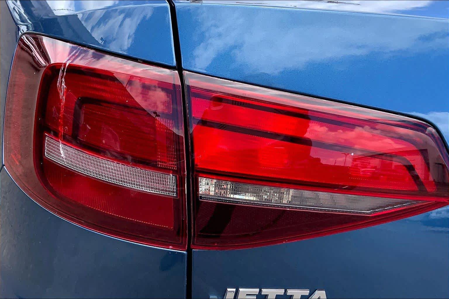Used 2017 Volkswagen Jetta S FWD image 32