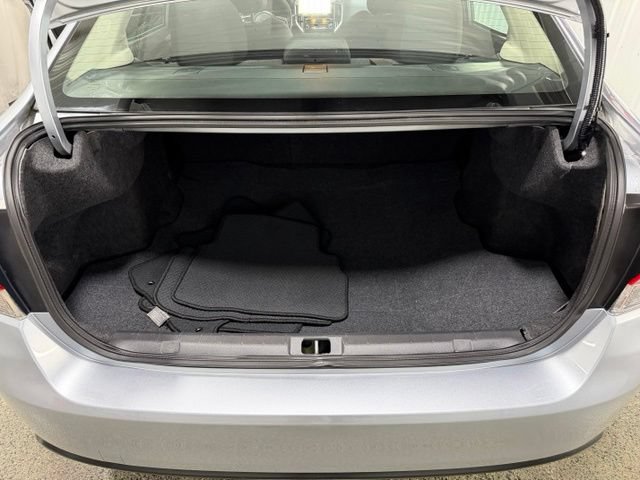 Used 2017 Subaru Impreza 2.0i AWD/4WD image 9