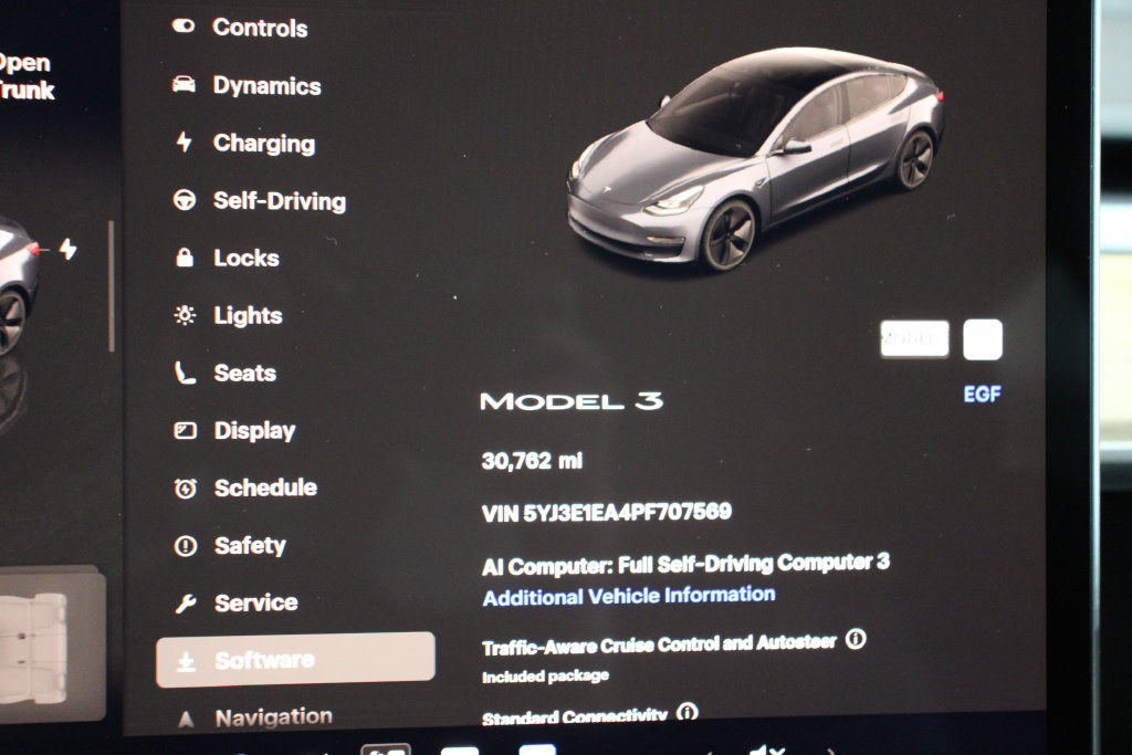 Used 2023 Tesla Model 3 Standard Range RWD image 8