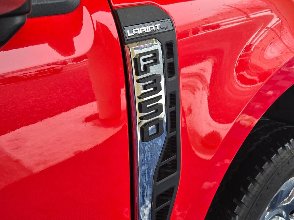 Used 2025 Ford F350 Lariat w/ Chrome Package image 30