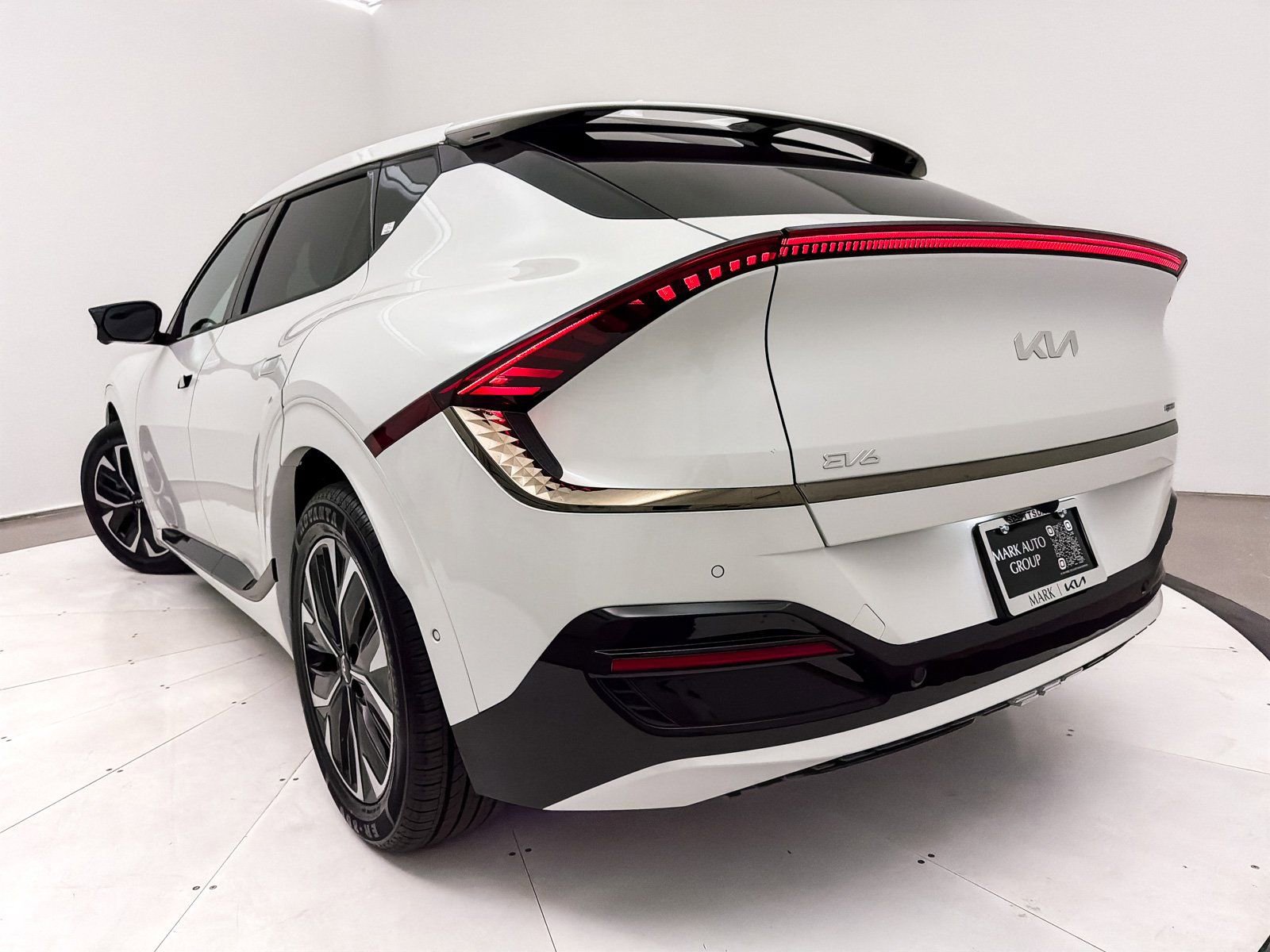 Used 2022 Kia EV6 GT-Line image 11