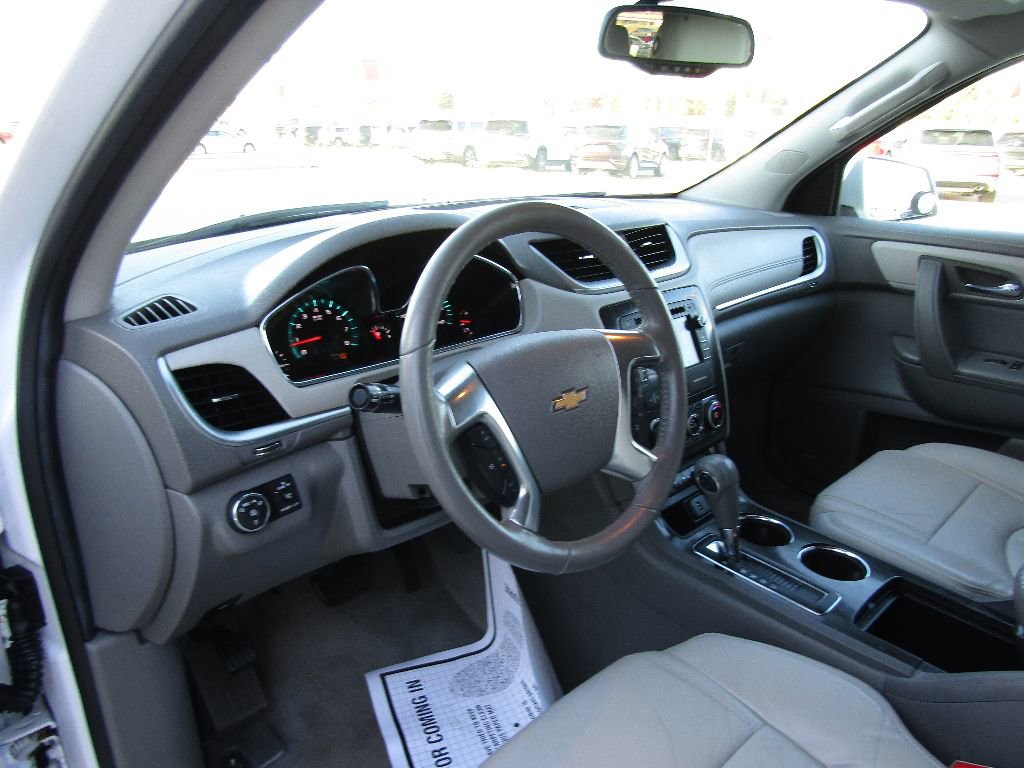 Used 2016 Chevrolet Traverse LT AWD/4WD image 9