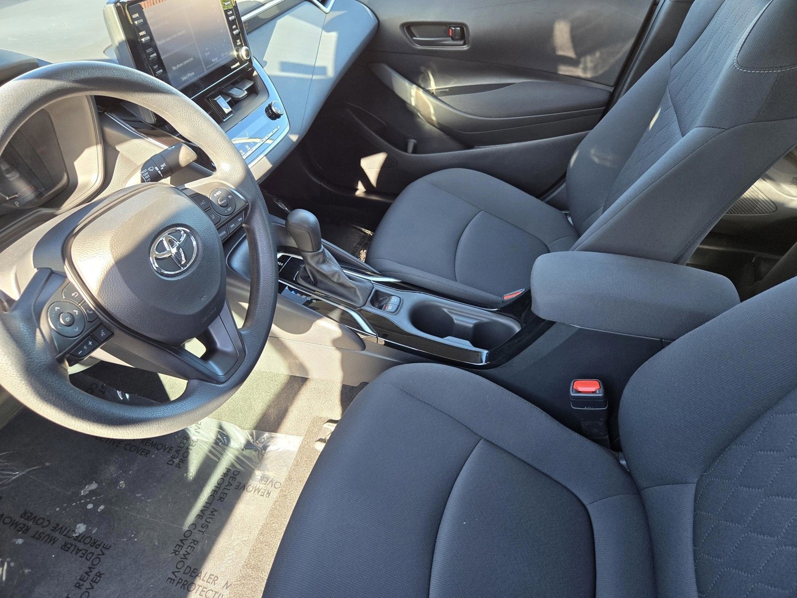 Used 2022 Toyota Corolla LE image 14