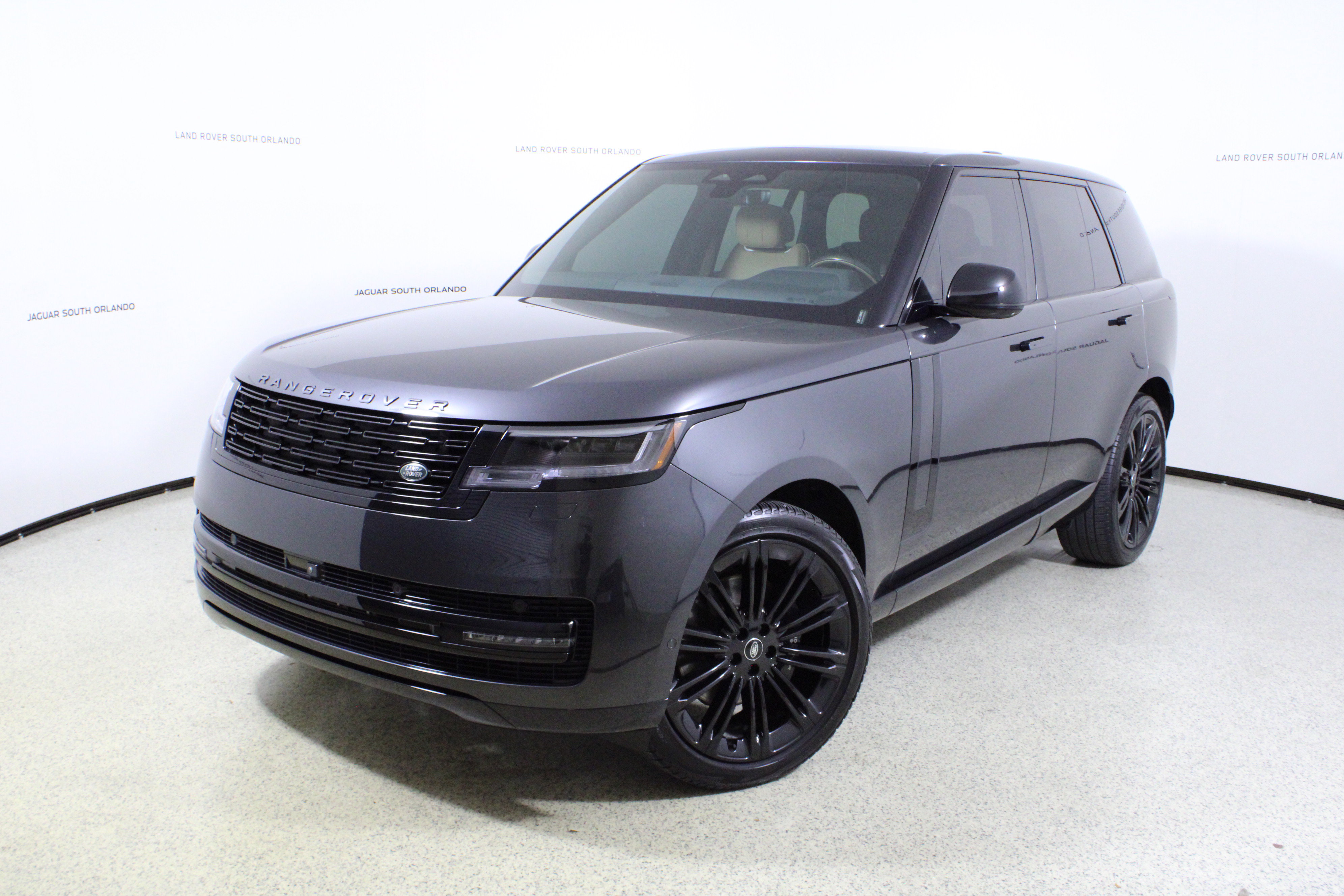 Used 2024 Land Rover Range Rover SE