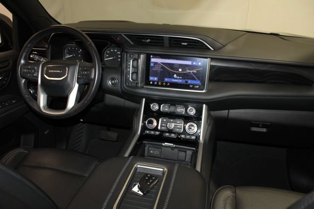 Used 2021 GMC Yukon Denali w/ Denali Premium Package AWD/4WD image 18