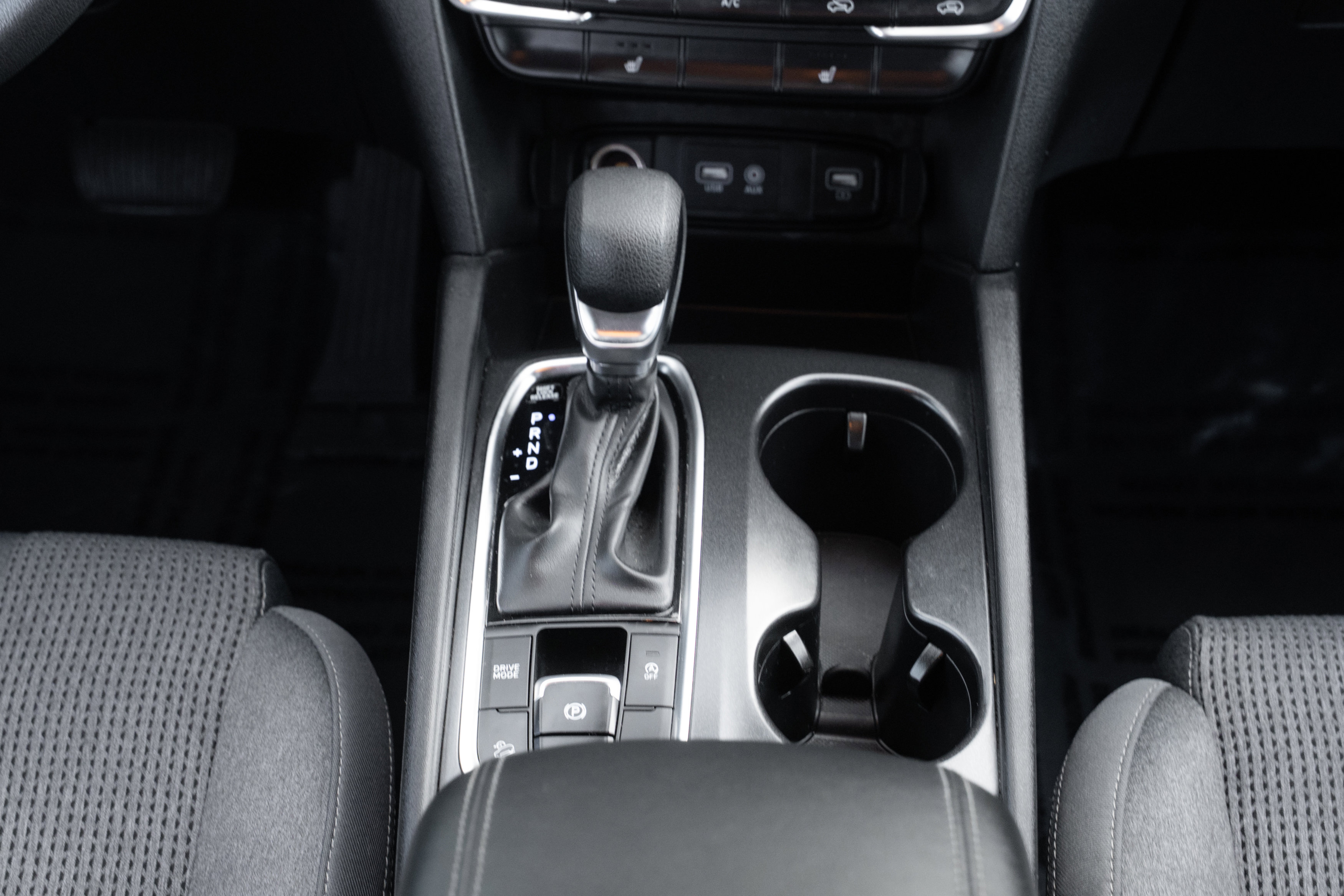 Used 2020 Hyundai Santa Fe SEL image 16