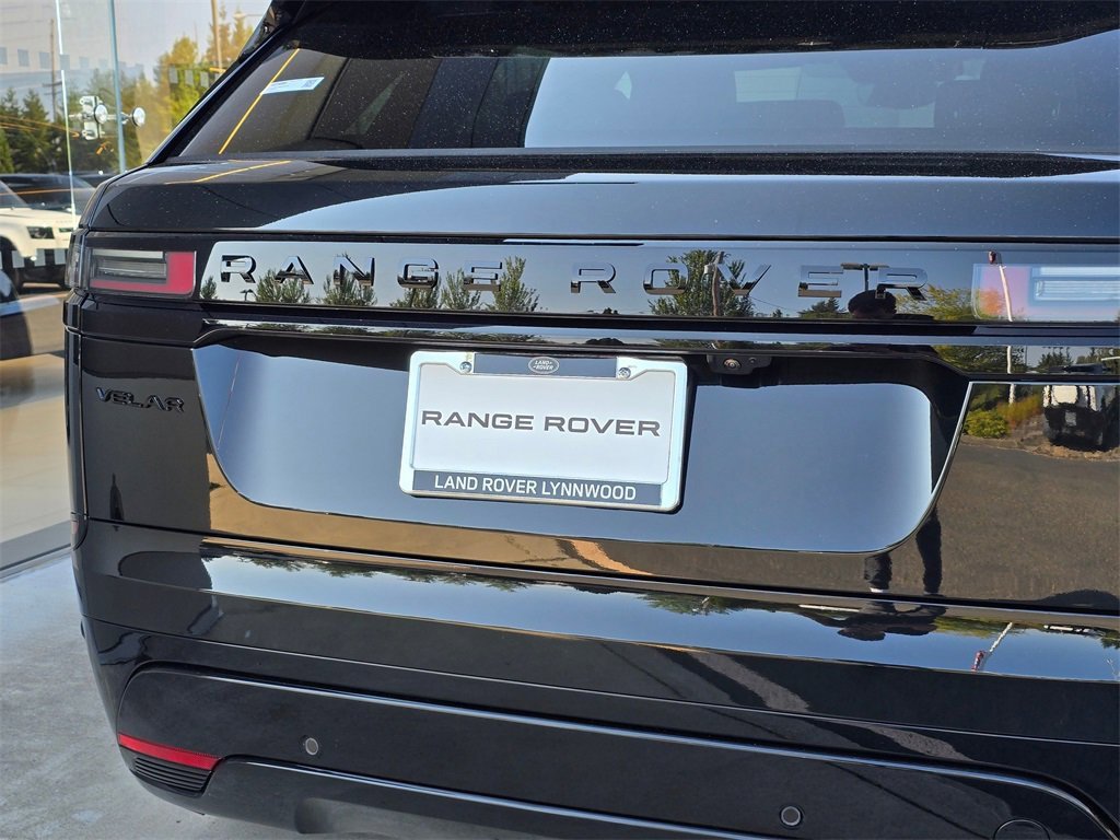 New 2026 Land Rover Range Rover Velar Dynamic SE image 9