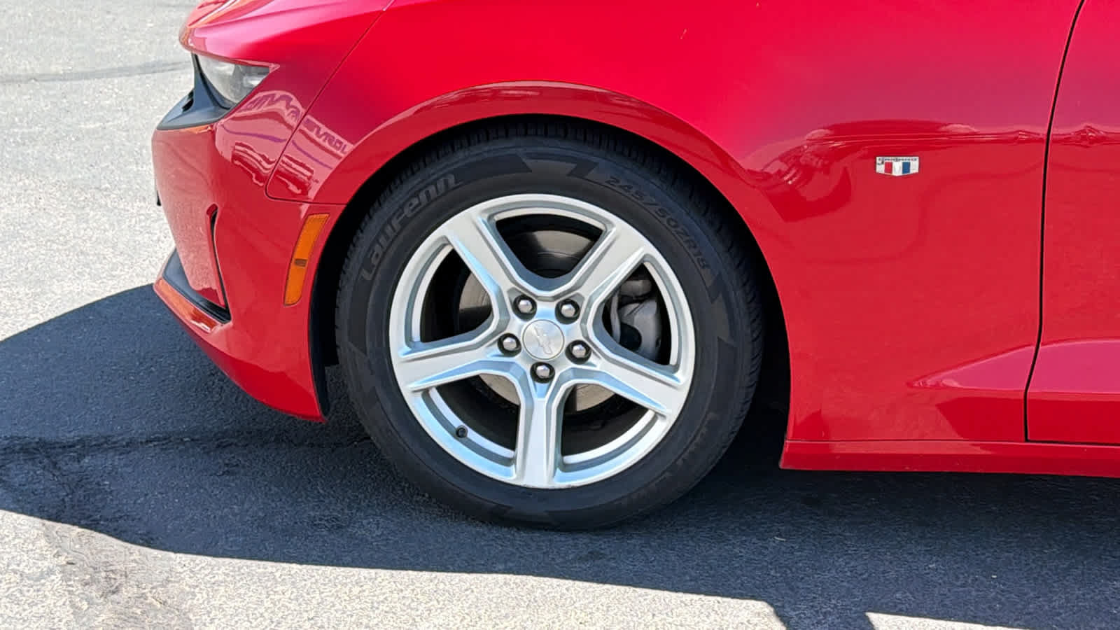 Used 2020 Chevrolet Camaro LT RWD image 9