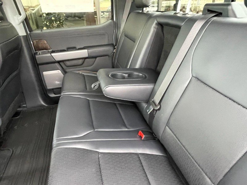 New 2026 Ford F250 Lariat w/ Black Appearance Package image 17