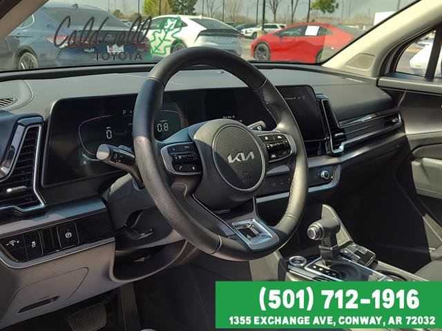 Used 2025 Kia Sportage EX image 10