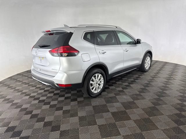 Used 2017 Nissan Rogue SV AWD/4WD image 5