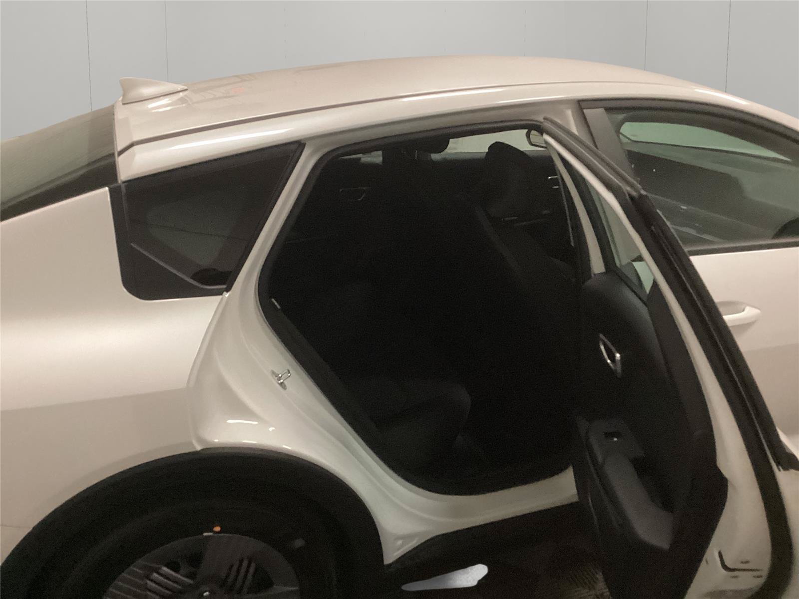 New 2026 Kia K4 FWD image 25