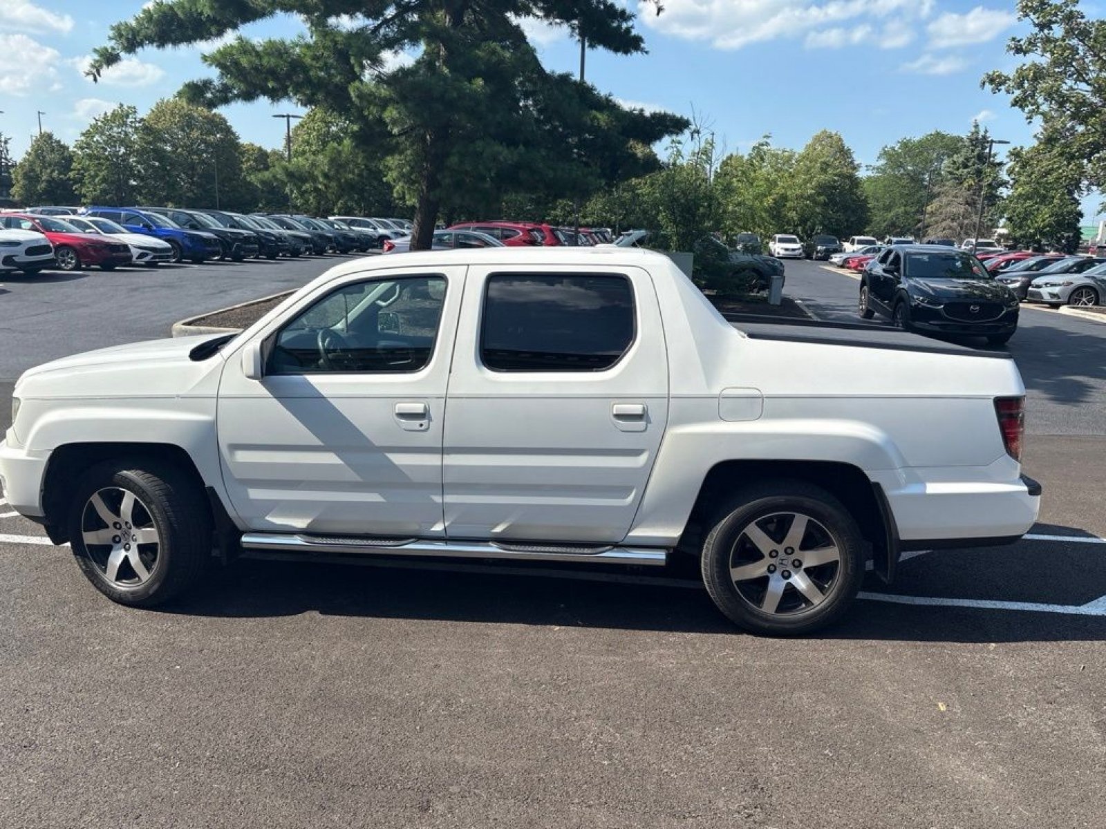 Used 2014 Honda Ridgeline SE image 2