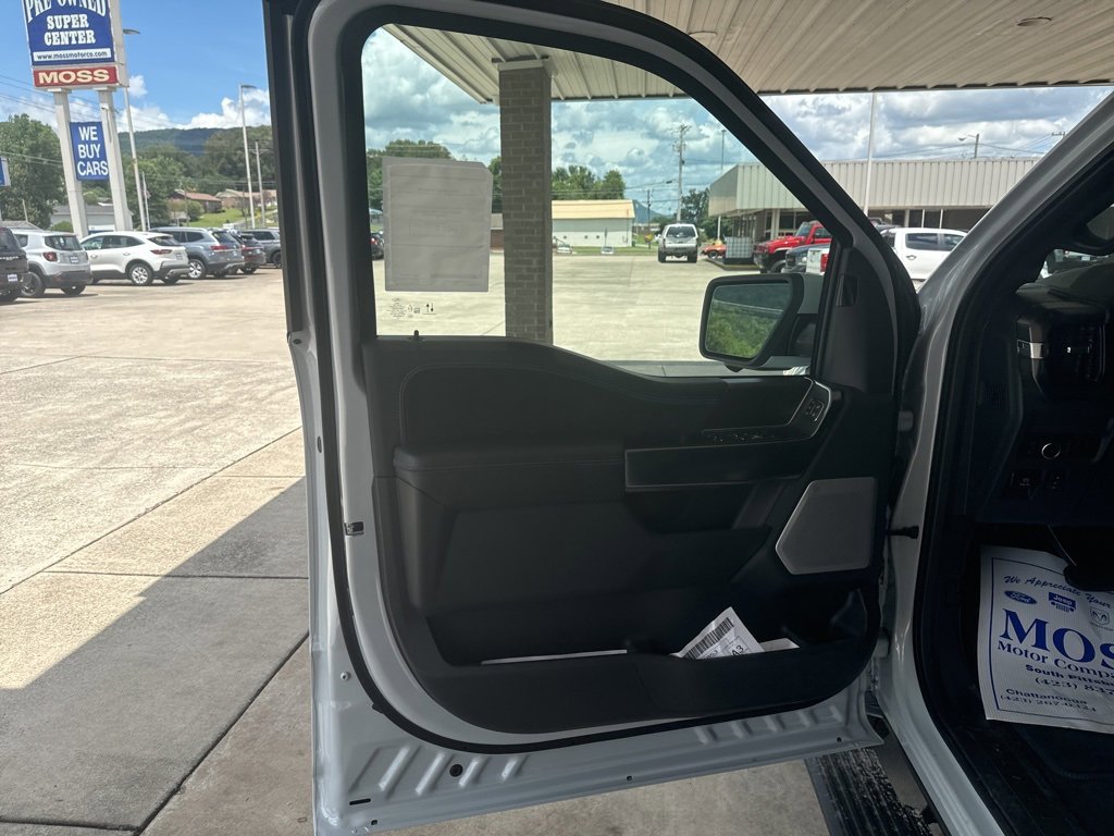 New 2025 Ford F150 Platinum w/ Equipment Group 702A High image 16
