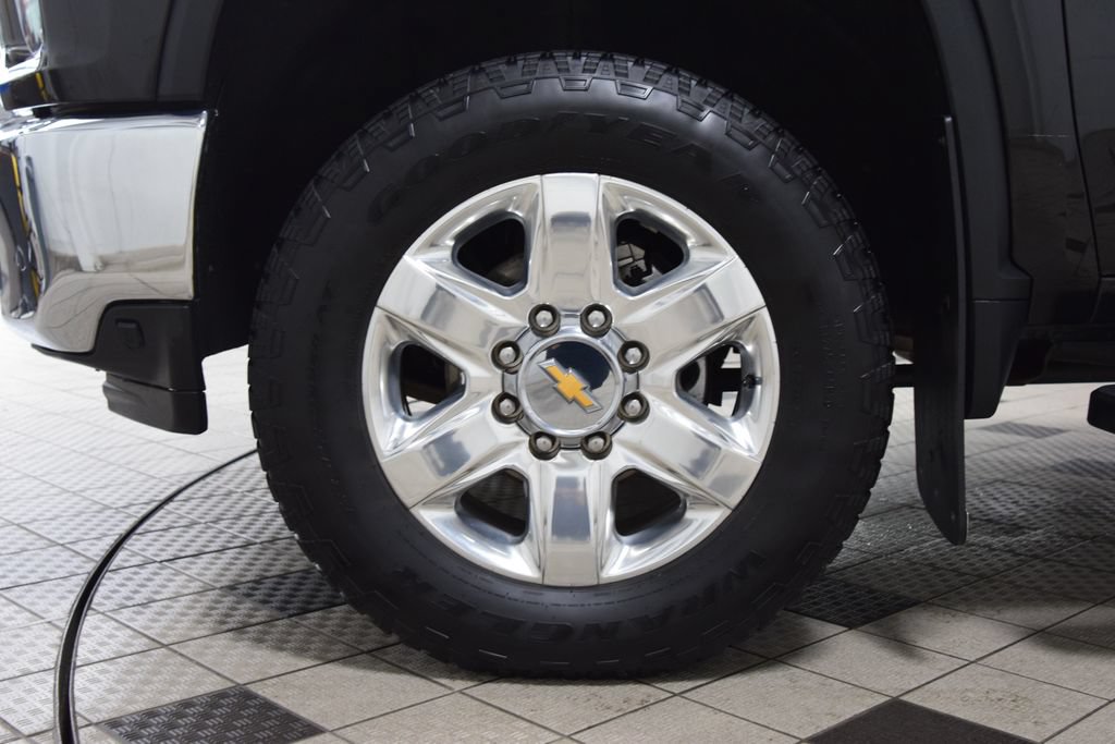 Used 2022 Chevrolet Silverado 2500 LTZ w/ LTZ Premium Package AWD/4WD image 30