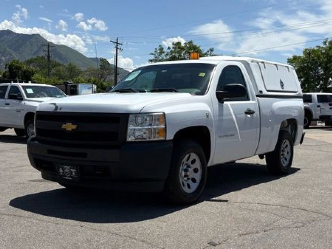 Used 2013 Chevrolet Silverado 1500 W/T AWD/4WD image 2