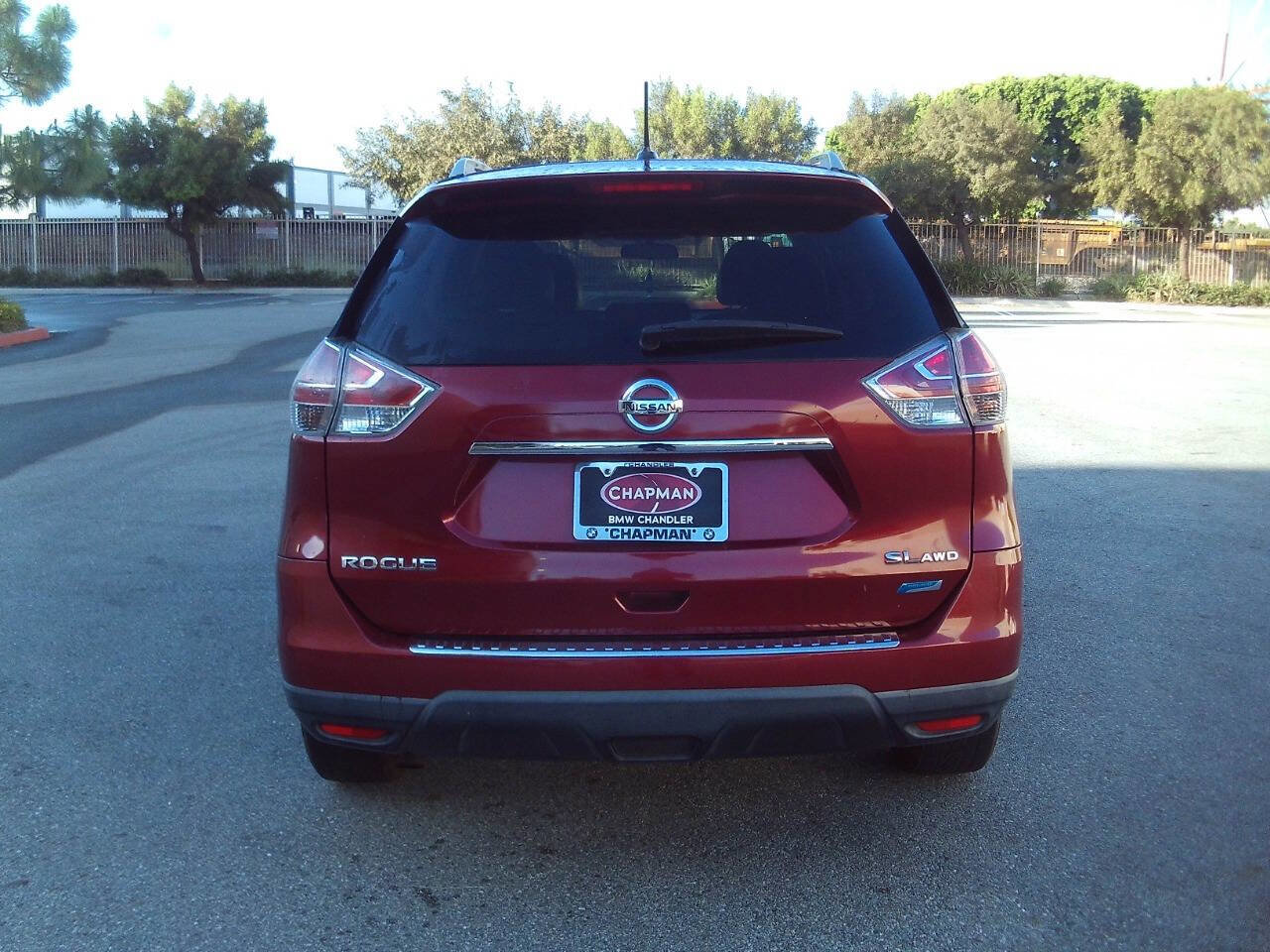 Used 2014 Nissan Rogue SL AWD/4WD image 16