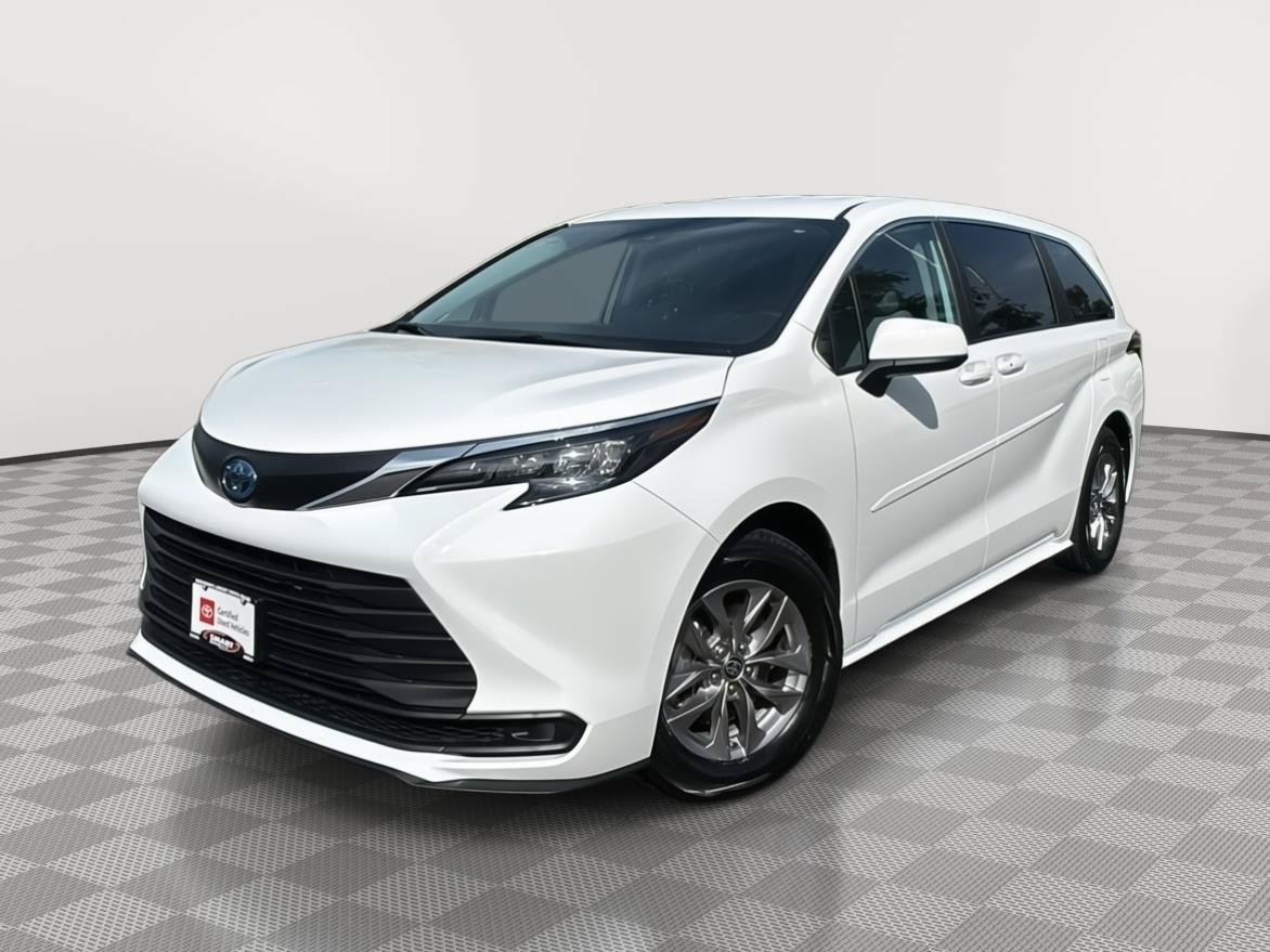 Used 2024 Toyota Sienna LE