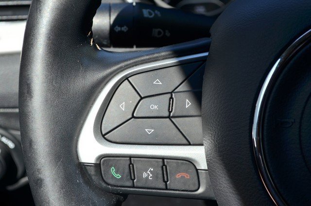 Used 2020 Jeep Compass Latitude w/ Cold Weather Group image 20