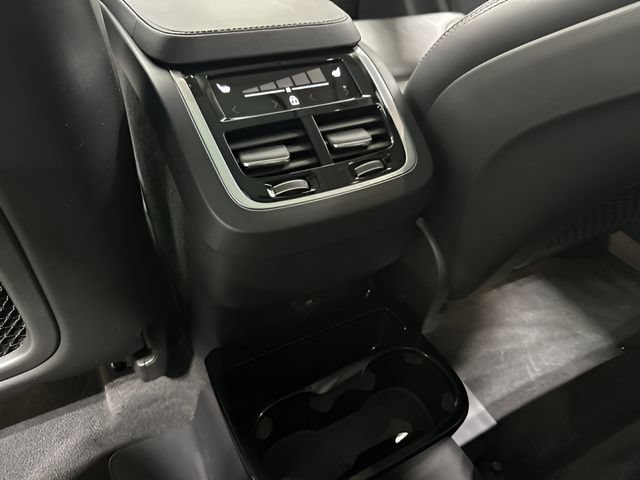 Used 2022 Volvo XC90 T6 Inscription w/ Advanced Package AWD/4WD image 26