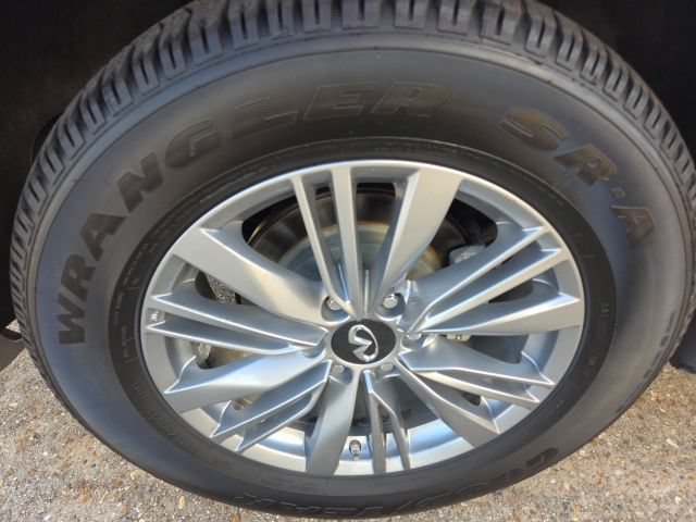 Used 2023 INFINITI QX80 Luxe w/ Cargo Package RWD image 14